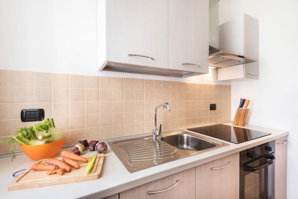 Airone Apartment ノヴァーラ エクステリア 写真