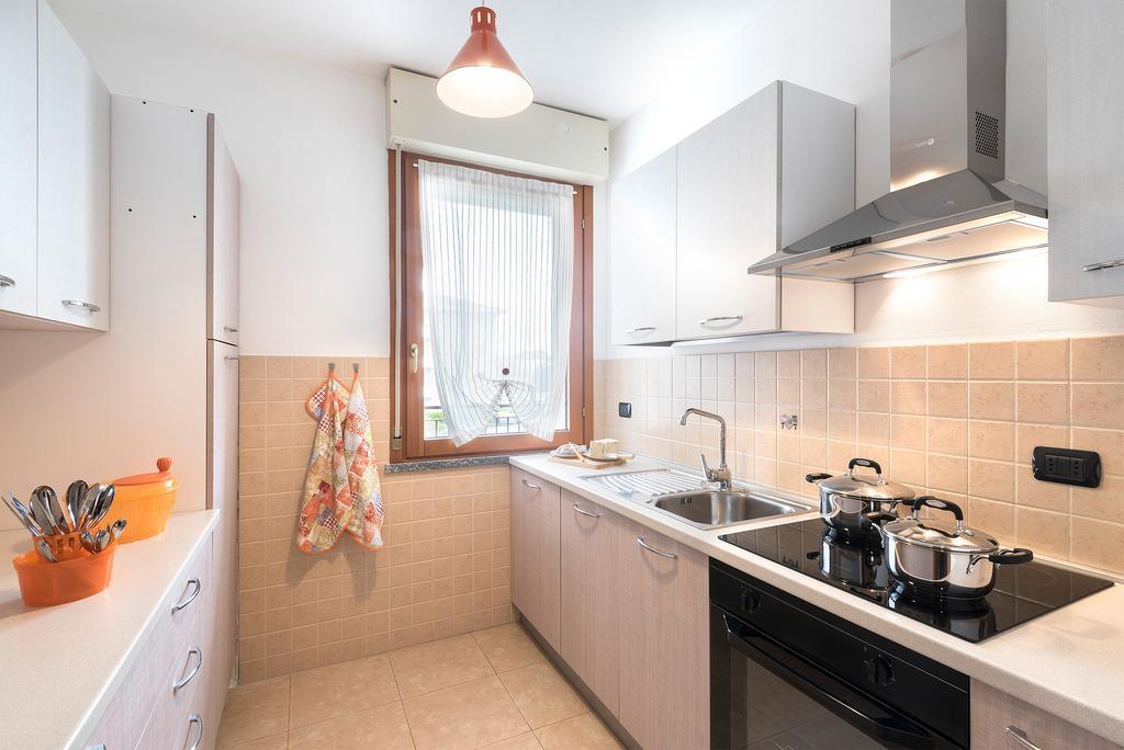 Airone Apartment ノヴァーラ エクステリア 写真